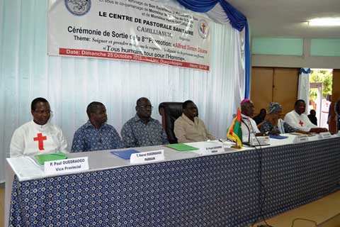 El presidente de Burkina visita el Centro de Pastoral de la Salud Ouagadougou
