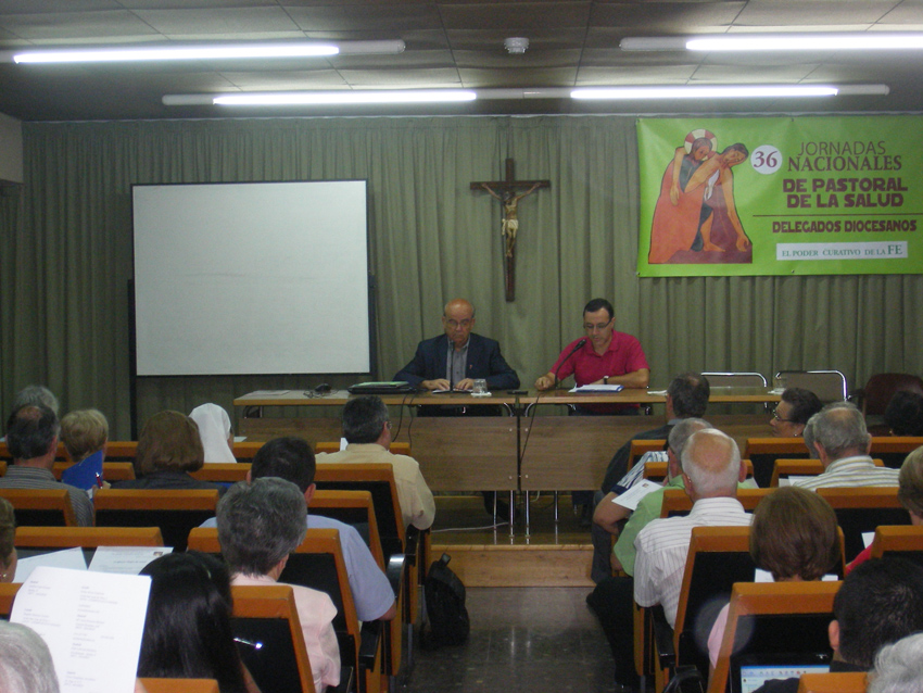 Francisco Álvarez: Es urgente caminar hacia un "nuevo" modelo de Iglesia