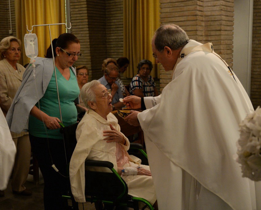 Los Obispos conocen el trabajo pastoral de los Camilos con motivo de la Pascua del Enfermo.